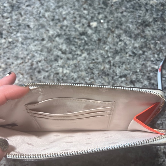 Wallet - Picture 2 of 2